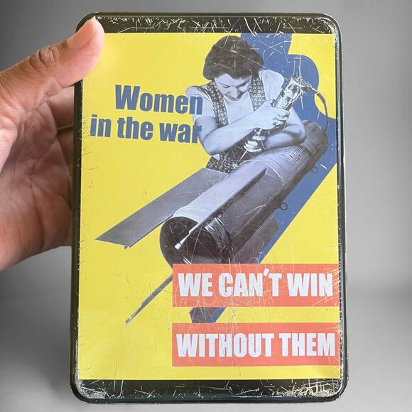 Vintage We Can Do It Women in the War Tin Lunch Pail America World War 1999 WWII - Picture 6 of 13